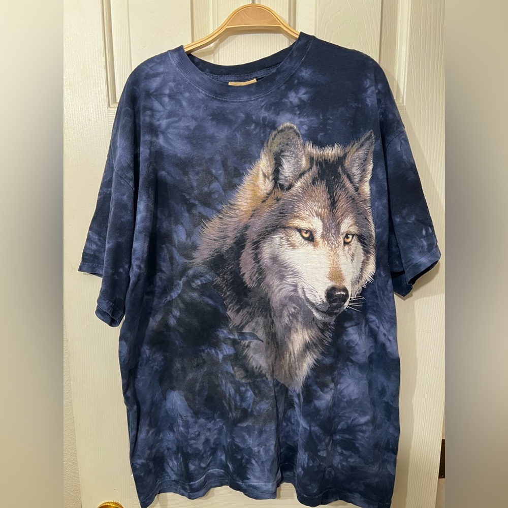 Awesome AOP Wolf tee!! Size XL